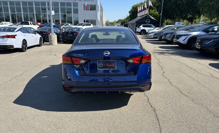 Nissan Altima S Blue