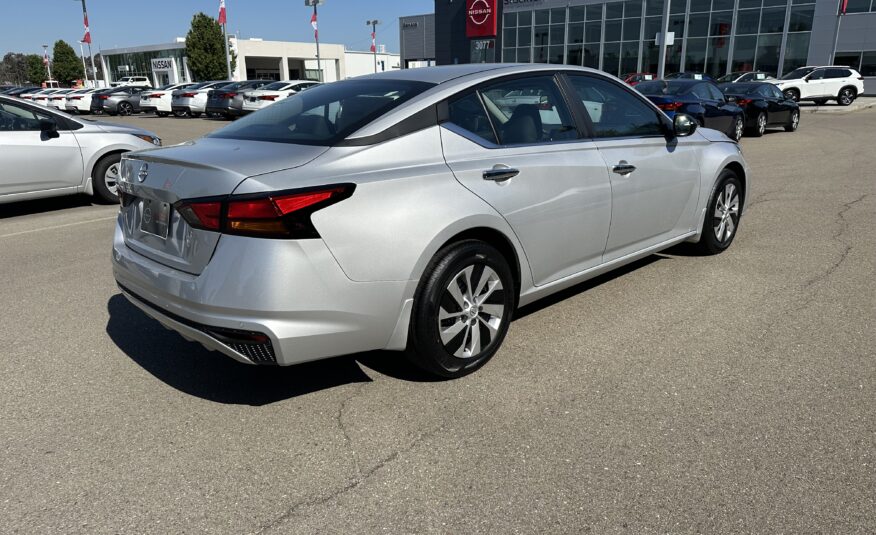 Nissan Altima S Silver