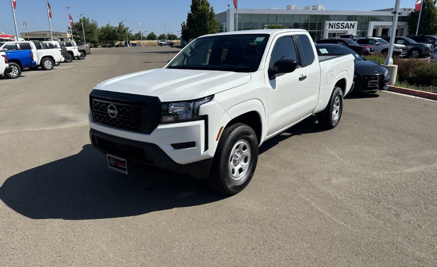 Nissan Frontier S King Cab SV Long Bed