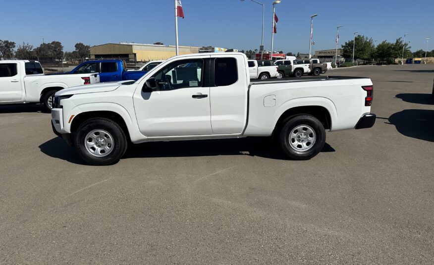 Nissan Frontier S King Cab SV Long Bed