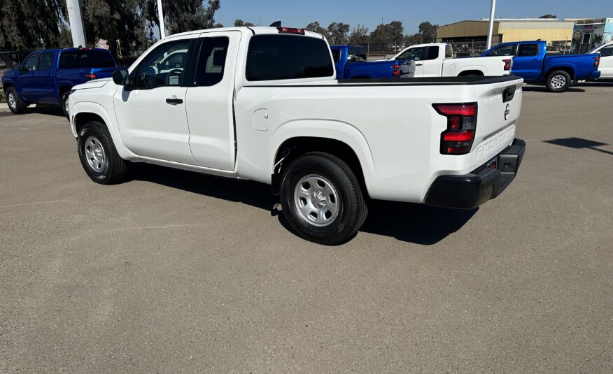 Nissan Frontier S King Cab SV Long Bed