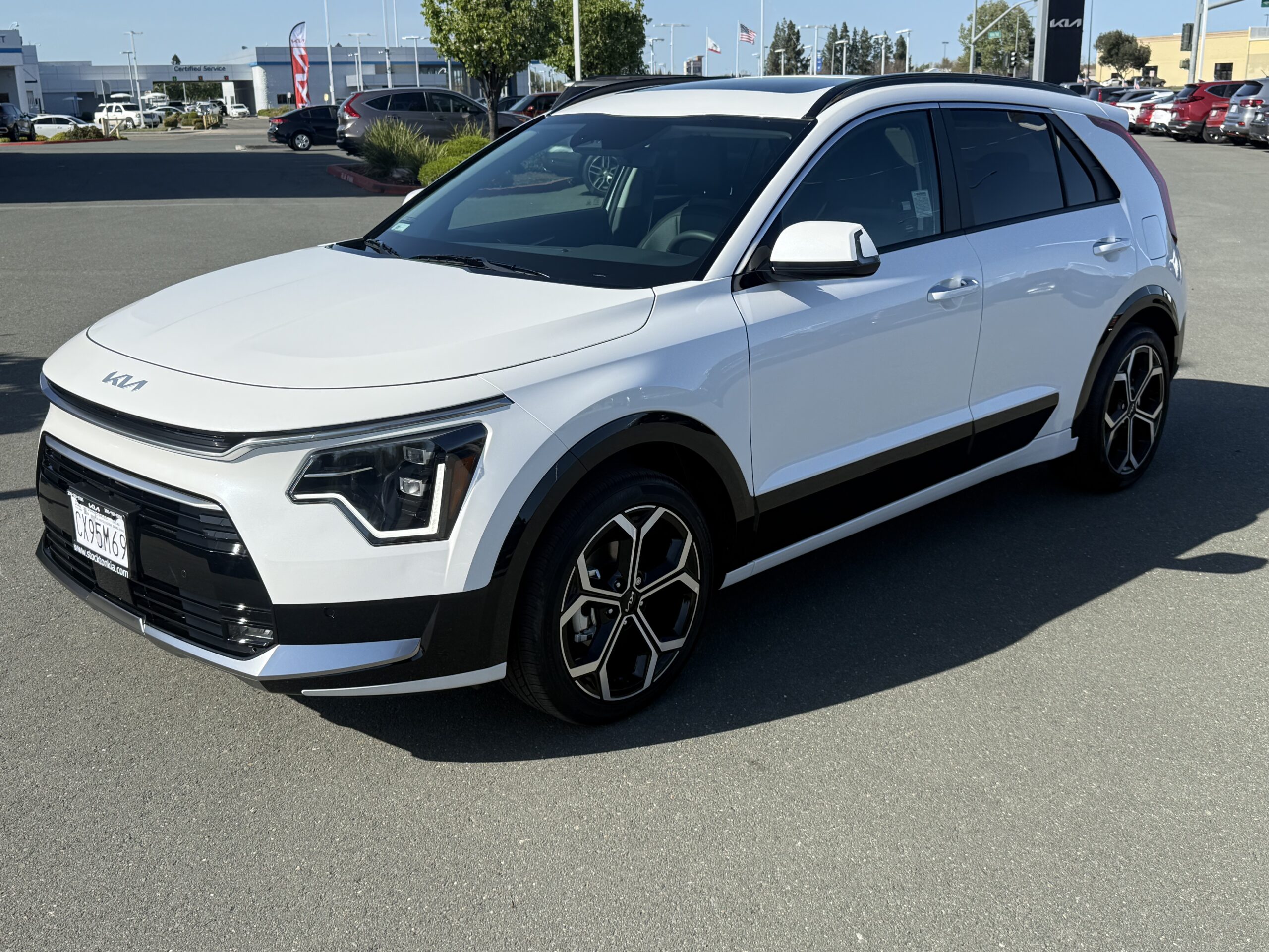 KIA NIRO Hybrid SX Touring