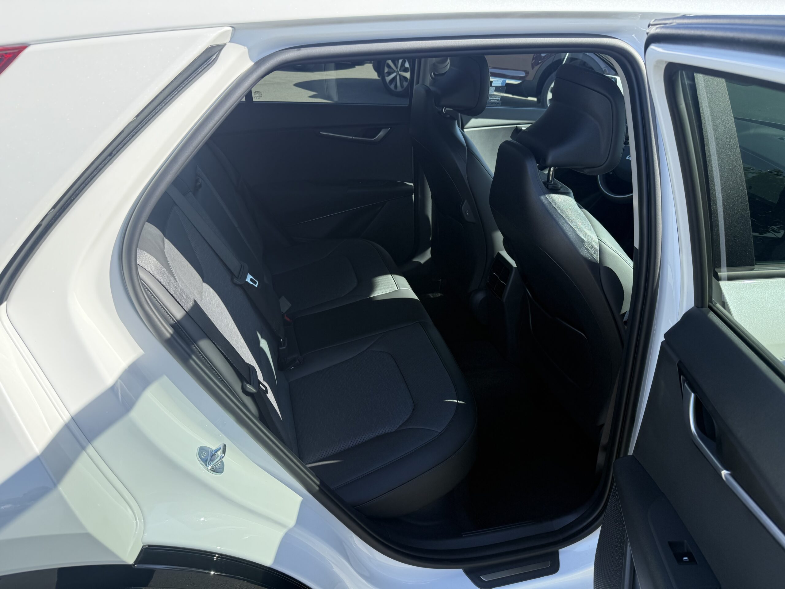 KIA NIRO Hybrid SX Touring