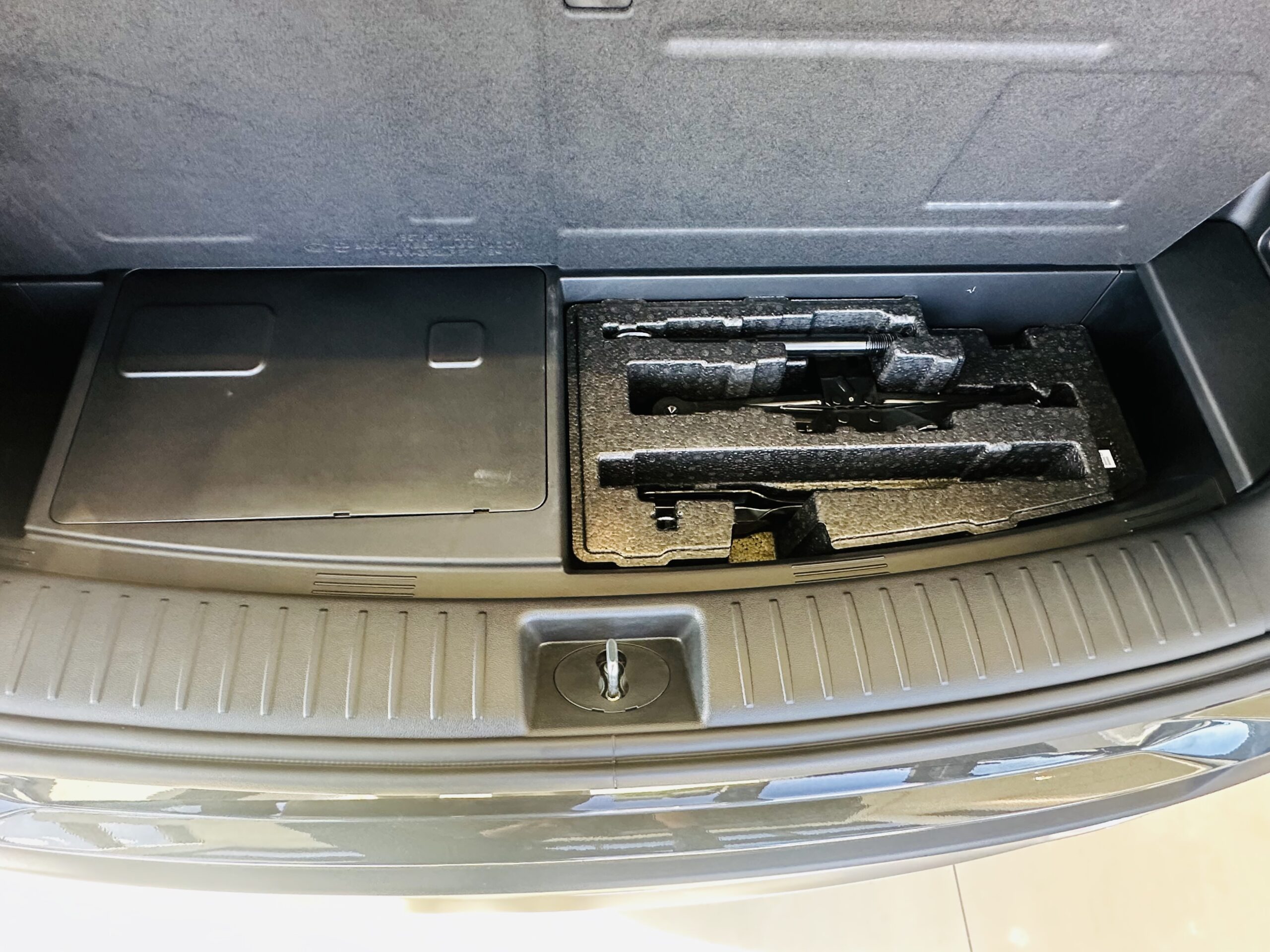 KIA Sorento Hybrid EX