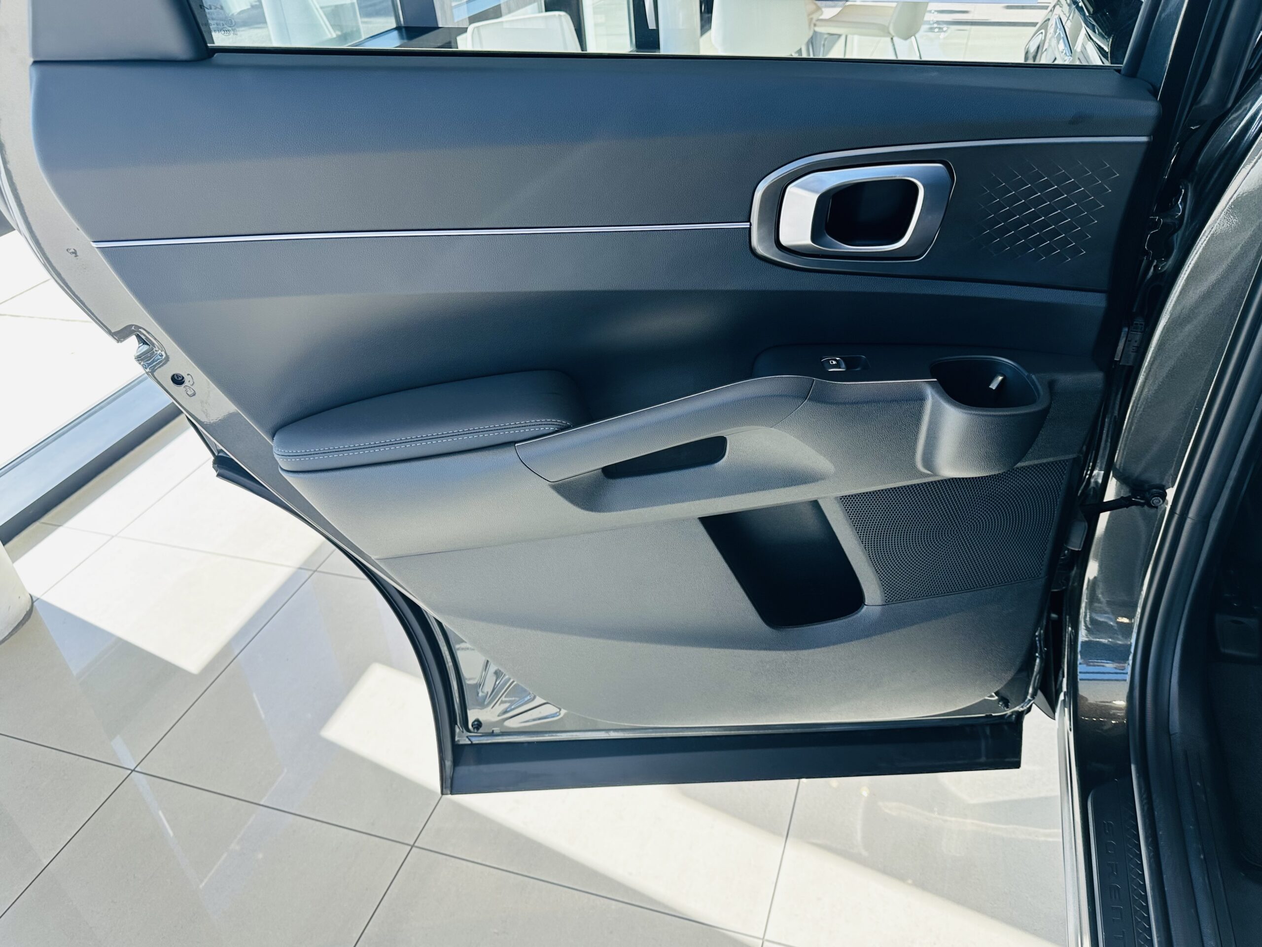 KIA Sorento Hybrid EX