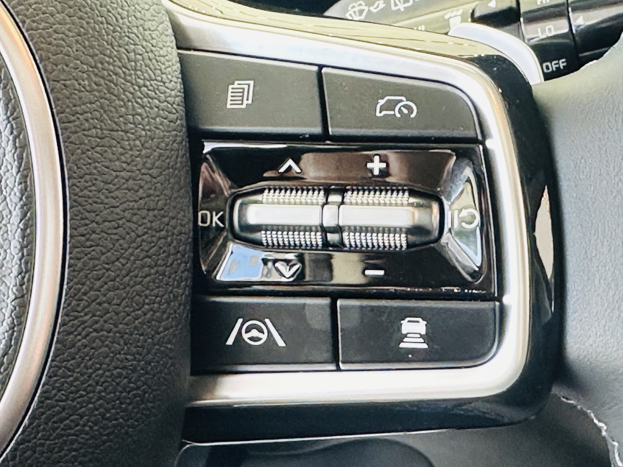 KIA Sorento Hybrid EX